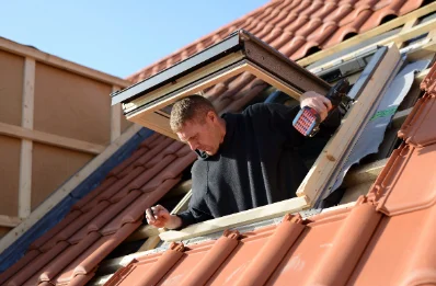 Pose de fenêtres de toit Velux à la Groise